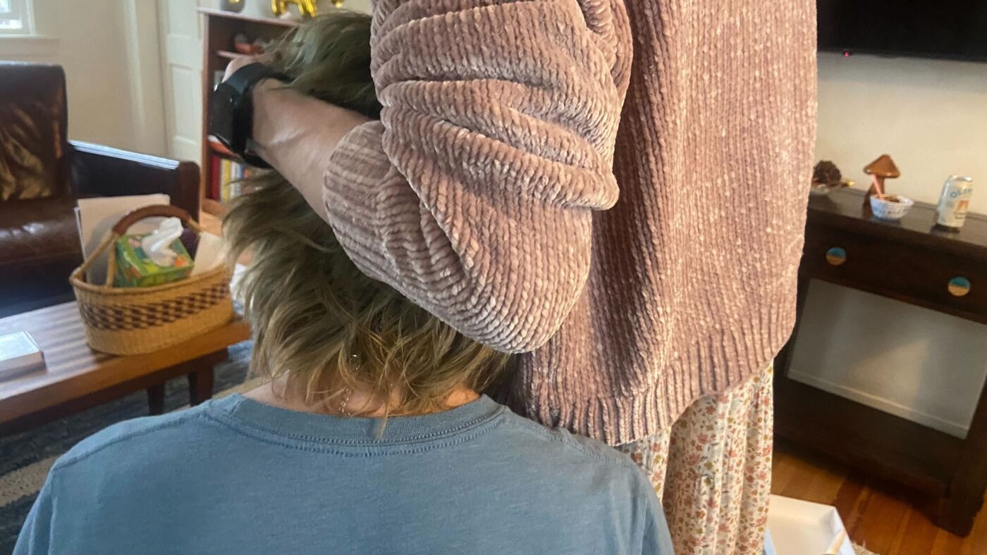 مستشفيات في ولايات ديمقراطية تتراجع عن رعاية المتحولين جنسيًا للقُصّر