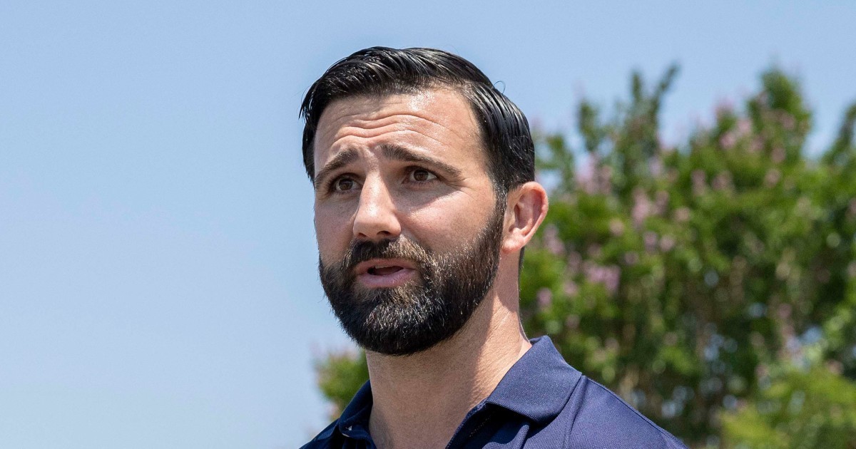 ترامب يعتزم ترشيح كاميرون هاملتون لقيادة وكالة إدارة الطوارئ الأميركية