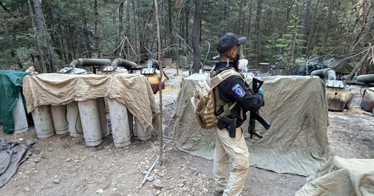 مقتل 4 بينهم موظفان بالسفارة الأميركية في حادث بعد مداهمة مختبرات مخدرات شمال المكسيك