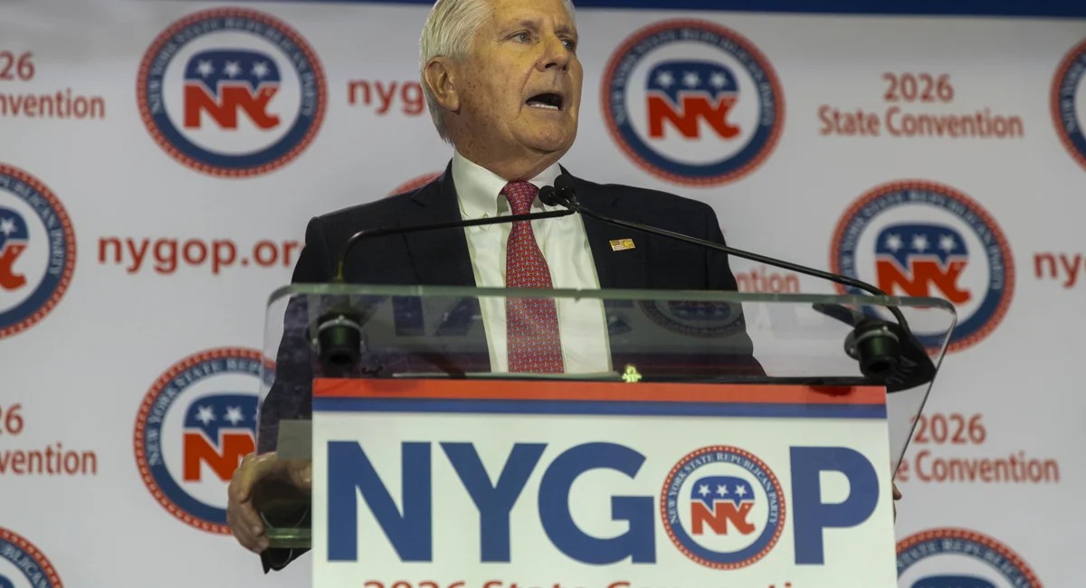 جمهوريون في نيويورك يسعون لمنح بروس بلاكمان فرصة جديدة للتمويل العام