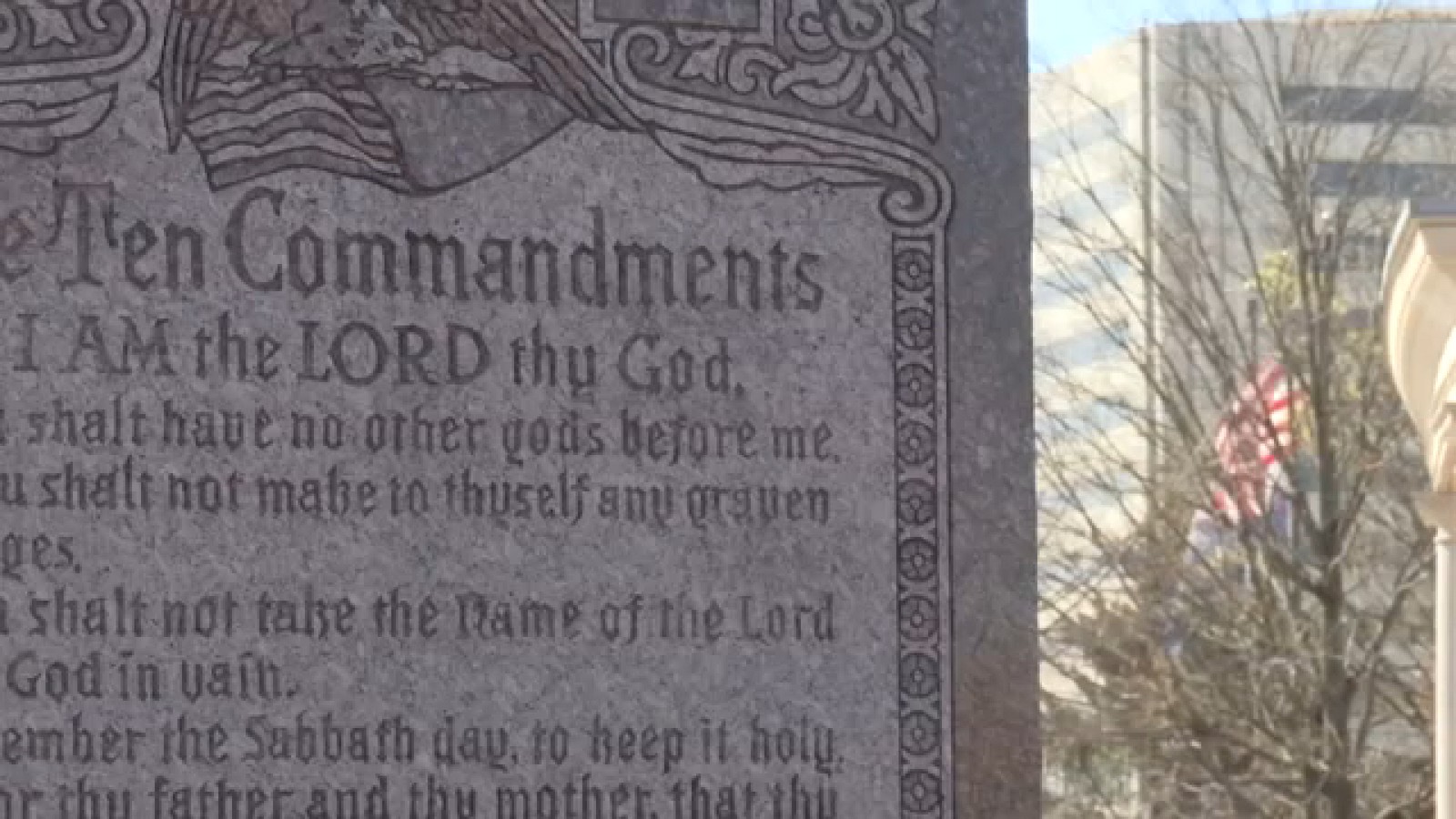 محكمة استئناف فدرالية تتيح لتكساس إلزام المدارس بعرض الوصايا العشر في الفصول