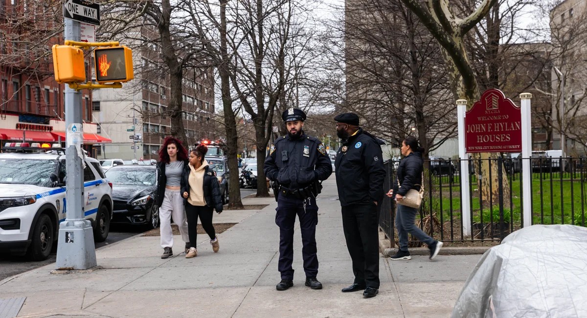 مقتل رضيعة في بروكلين مرتبط بنزاع بين شباب مجمعات سكنية متنافسة