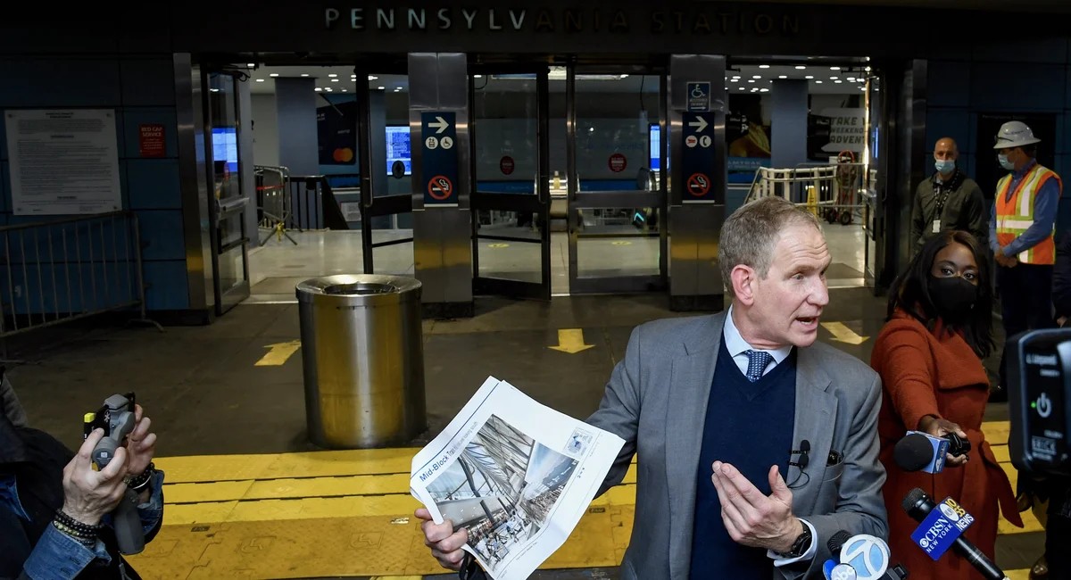 خسرت هيئة النقل في نيويورك السيطرة على إعادة بناء محطة بنسلفانيا وكلفها ذلك 74 مليون دولار