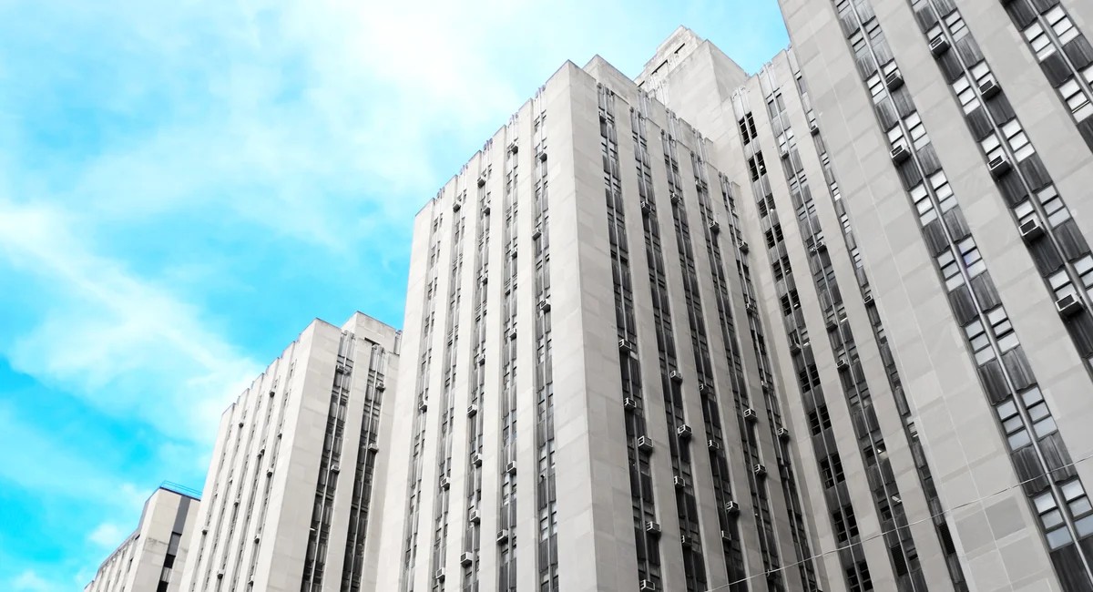 السجن 30 يومًا لابن قاضٍ فيدرالي بنيويورك بعد تصوير علاقات جنسية سرًا