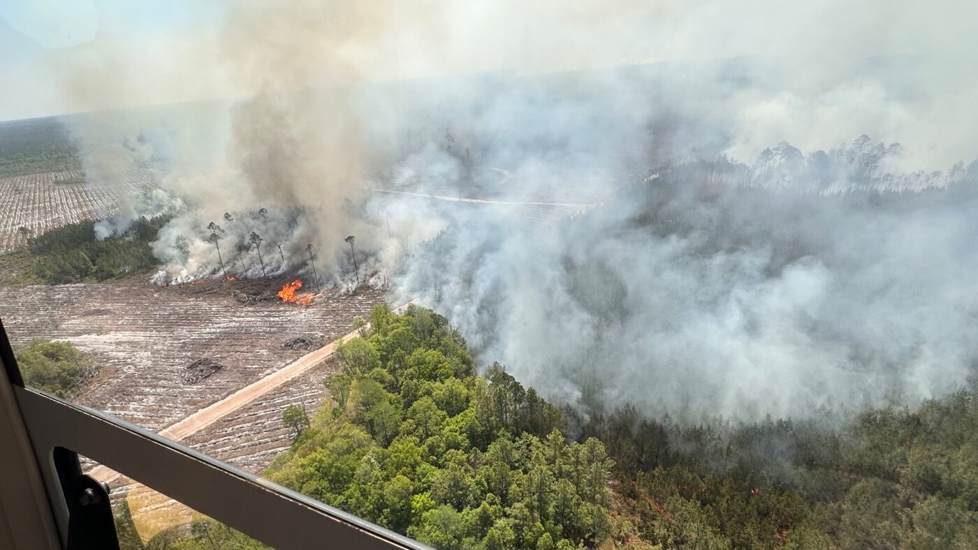 حريق غابات في جورجيا يتجاوز 31 ميلاً مربعاً مع احتمال أوامر إخلاء