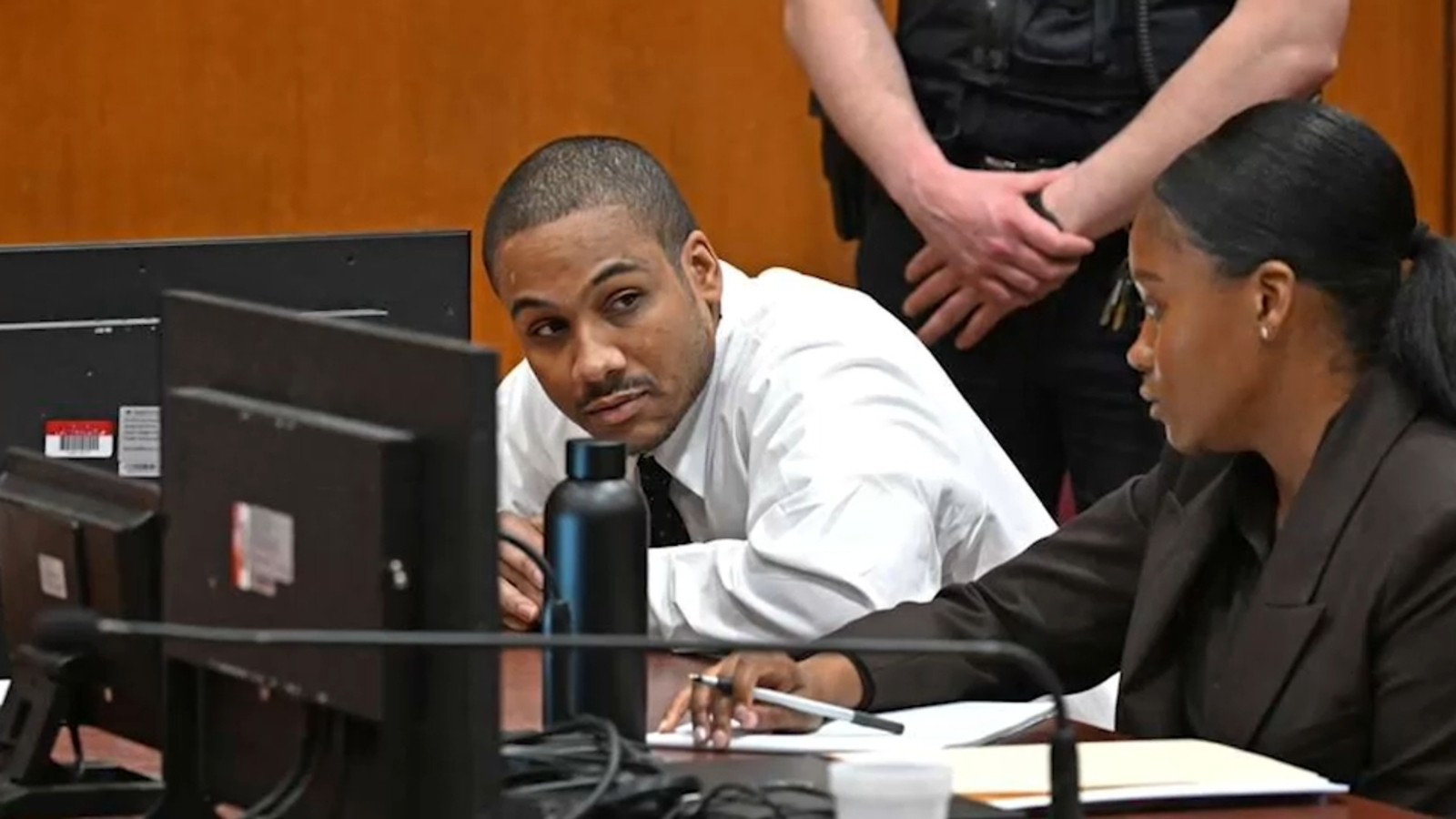 الحكم اليوم على غاي ريفيرا في قضية مقتل شرطي نيويورك جوناثان ديلر