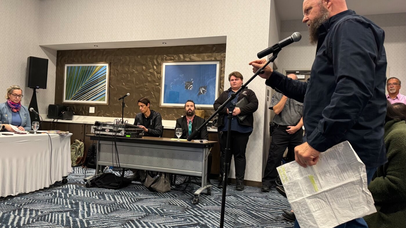 فلوريدا تعيد طرح إنهاء إلزام اللقاحات المدرسية في جلسة استثنائية حاسمة