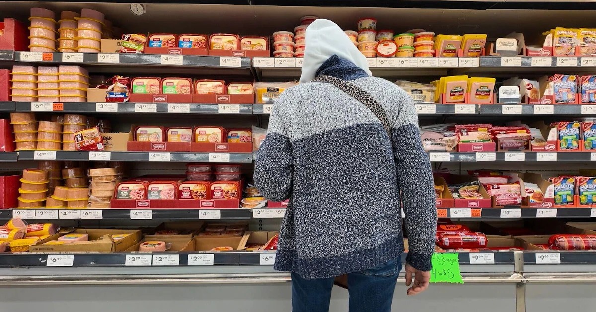 غالوب: 55% من الأميركيين يرون أوضاعهم المالية تتدهور وسط قلق الفواتير والديون