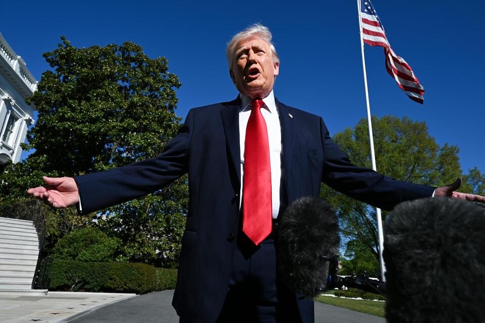 ترامب يعيد توجيه وكالة الهجرة USCIS نحو الترحيل بدل ملفات الإقامة