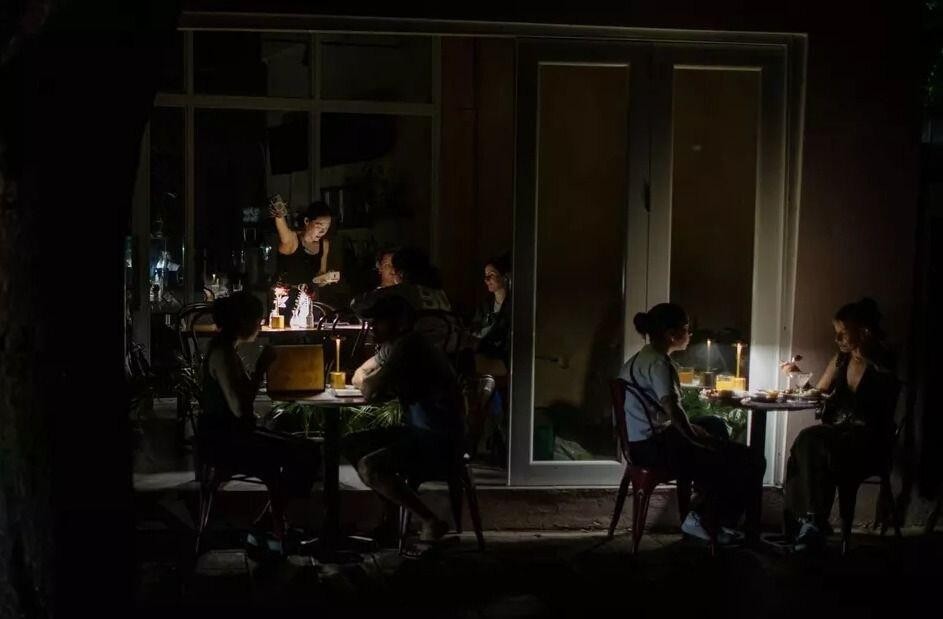 نيويورك تدعو السكان إلى إطفاء الأنوار ليلاً لحماية الطيور