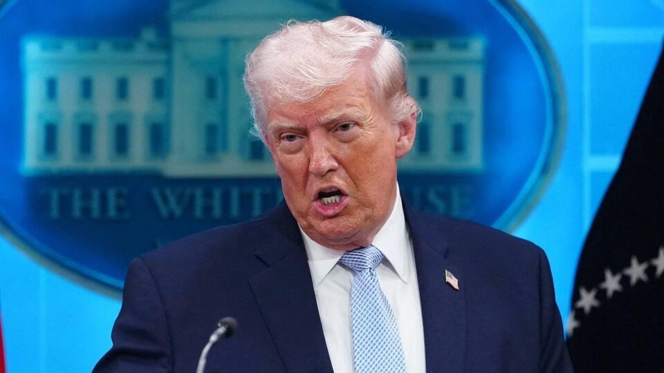 ترامب يدرس رفض الجرين كارد لمن يعبّر عن آراء سياسية معينة