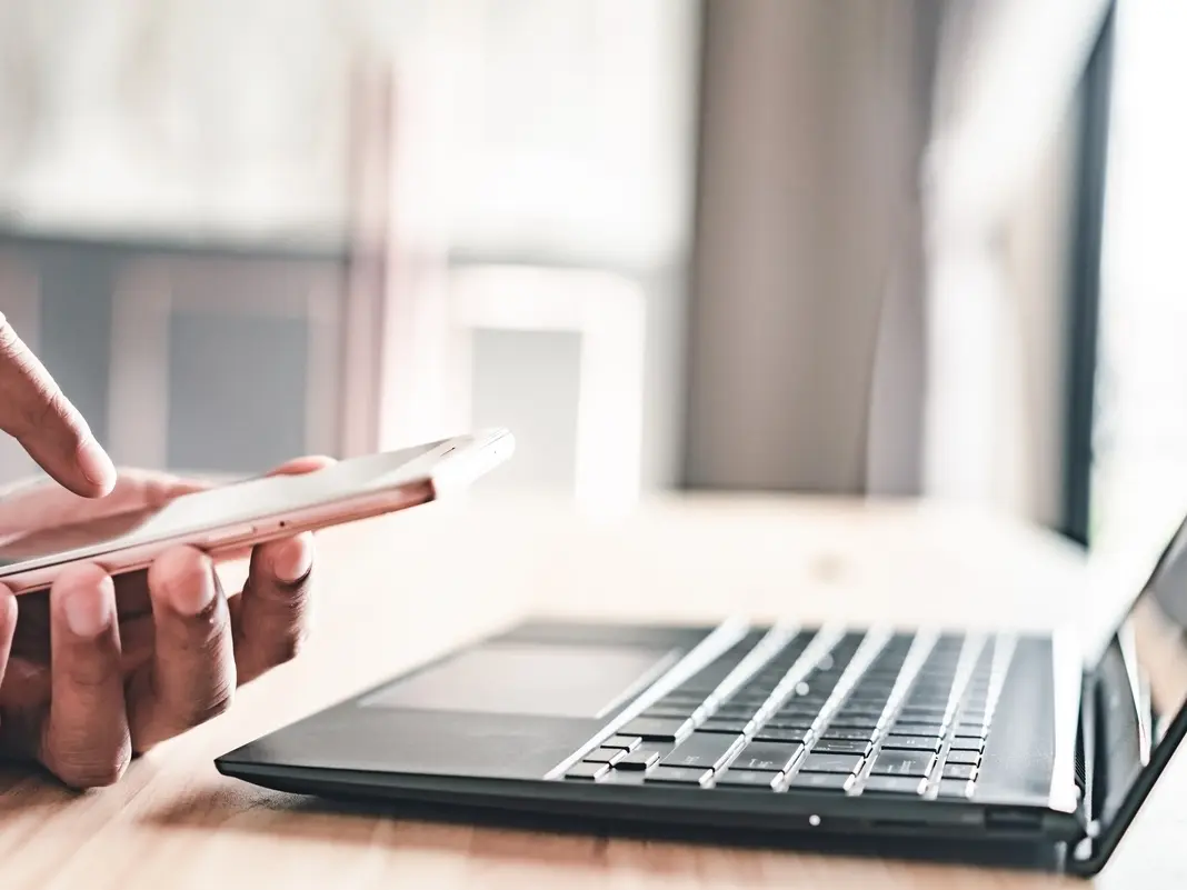 اعتقال شاب في موريس كاونتي بتهمة تصوير ونشر فيديو جنسي دون موافقة