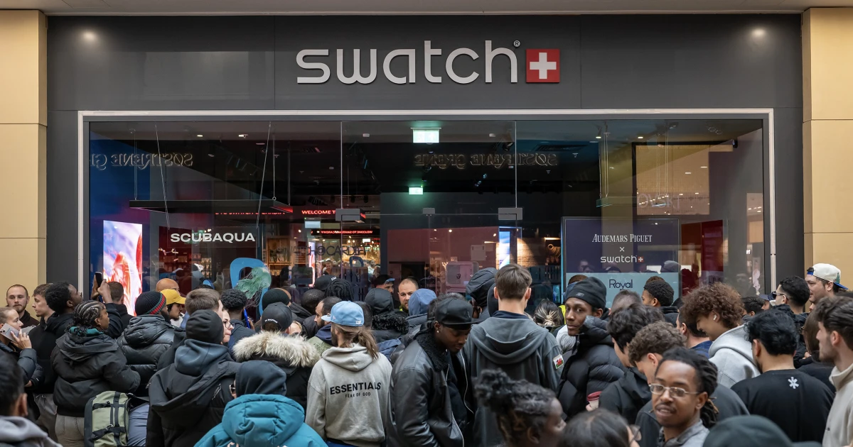 إغلاق متاجر Swatch في أمريكا بسبب إقبال هائل على إصدار جديد من الساعات