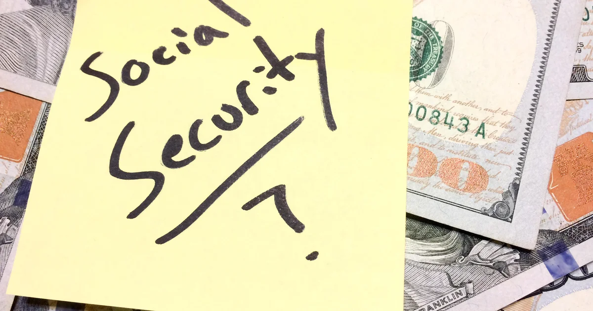 هل يؤثر دين بطاقات الائتمان على استحقاقات الضمان الاجتماعي في التقاعد؟