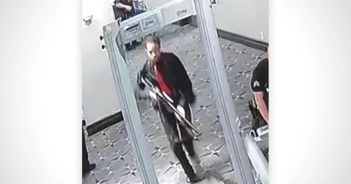 اشتباك دام 7 ثوانٍ بين الشرطة ومشتبه به أطلق النار في فندق واشنطن هيلتون بواشنطن
