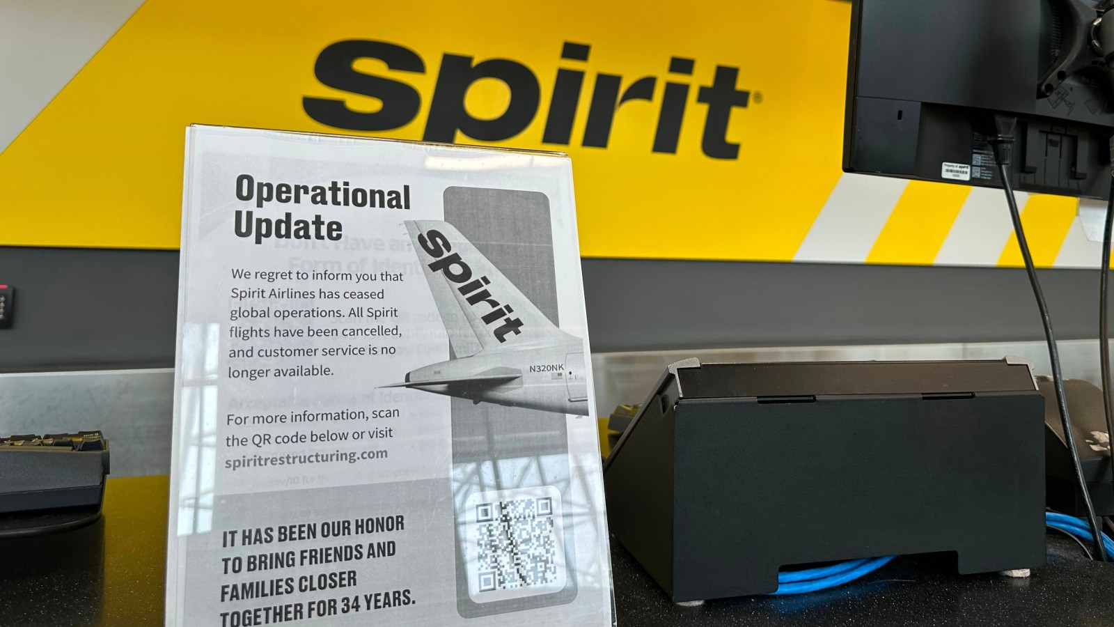 إغلاق شركة Spirit Airlines الأمريكية يترك مسافرين عالقين وتحفز عروض شركات طيران منافسة في الولايات المتحدة