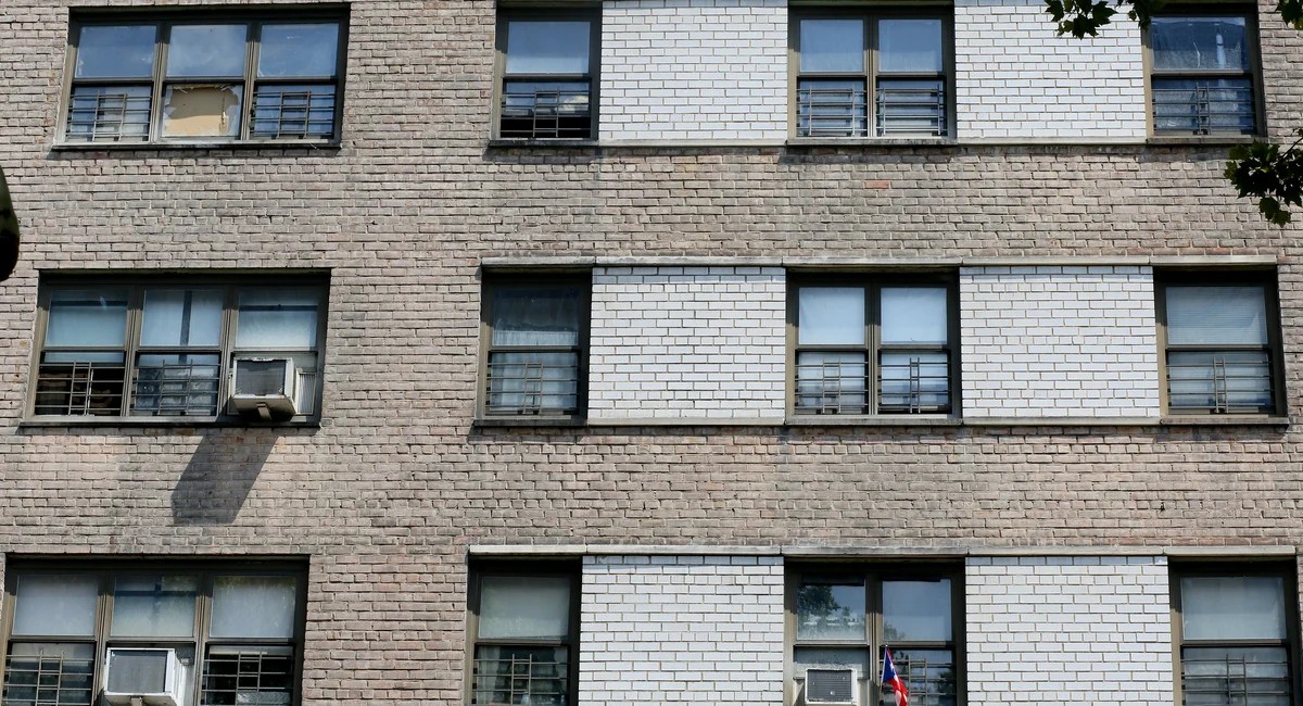 إدارة نيويورك تطلق منتديات لسكان مساكن NYCHA لمناقشة مشاكل السكن في برونكس وبروكلين ومانهاتن