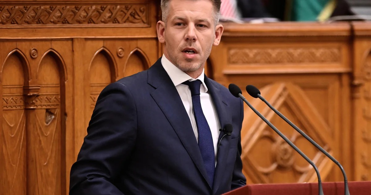أدى بيتر ماجيار اليمين رئيساً لوزراء المجر وأنهى حكم فيكتور أوربان الممتد 16 عاماً