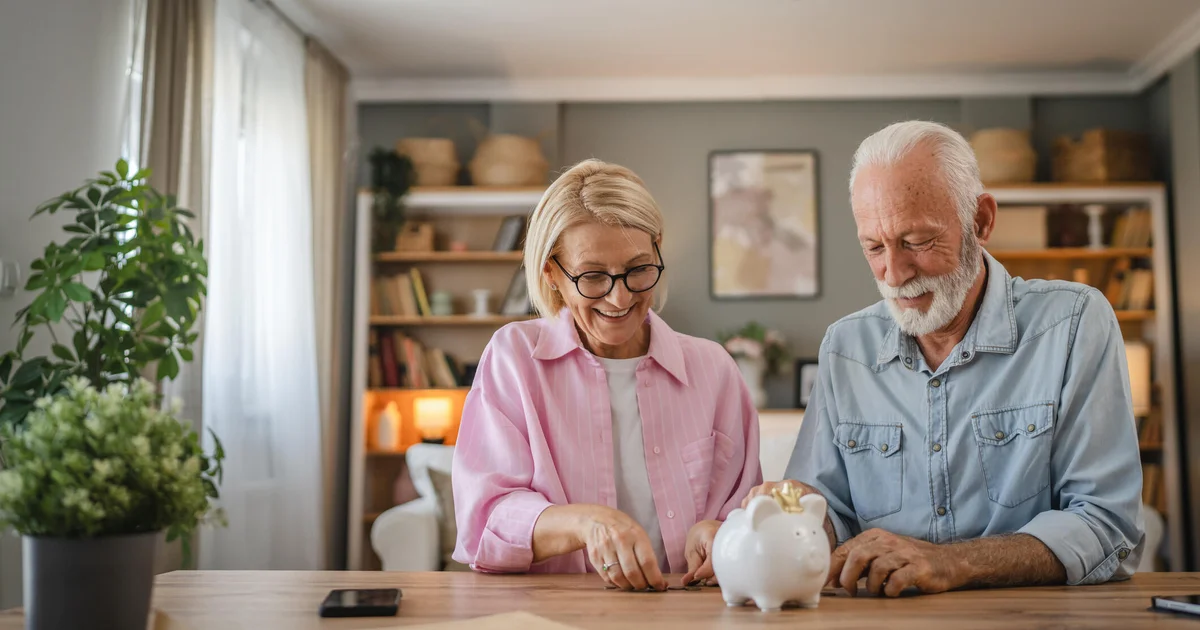 أفضل خيارات الادخار لمتقاعدي أمريكا مع ارتفاع أسعار الفائدة