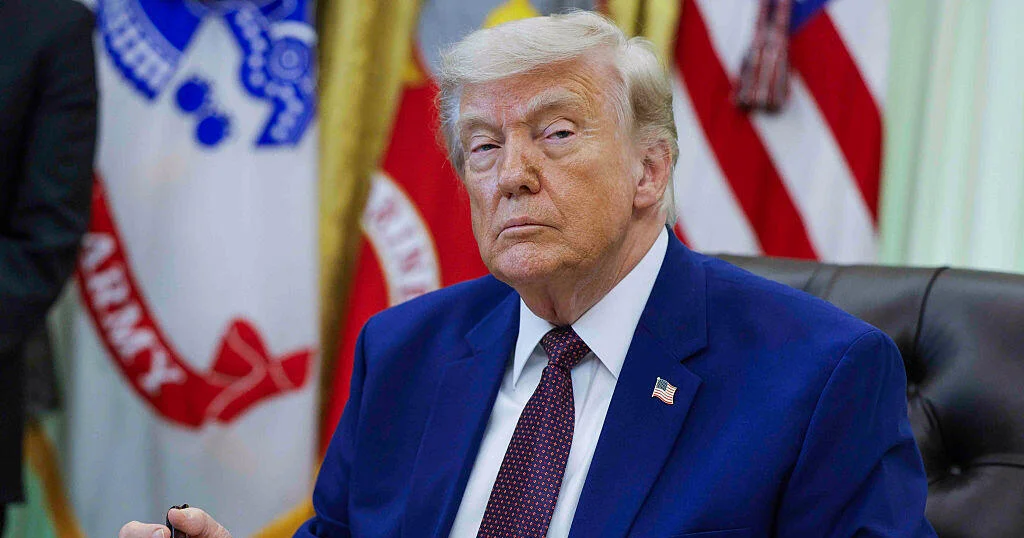 ترامب يطالب بتقليص مكتب مدير الاستخبارات الوطنية ويعين بيل بولتي لإدارة التغييرات