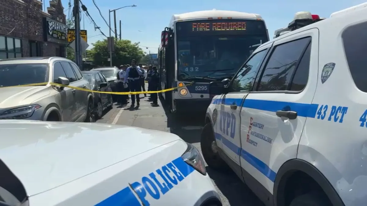 مقتل رجل بإطلاق نار داخل حافلة MTA في برونكس وسط تحقيقات شرطة نيويورك