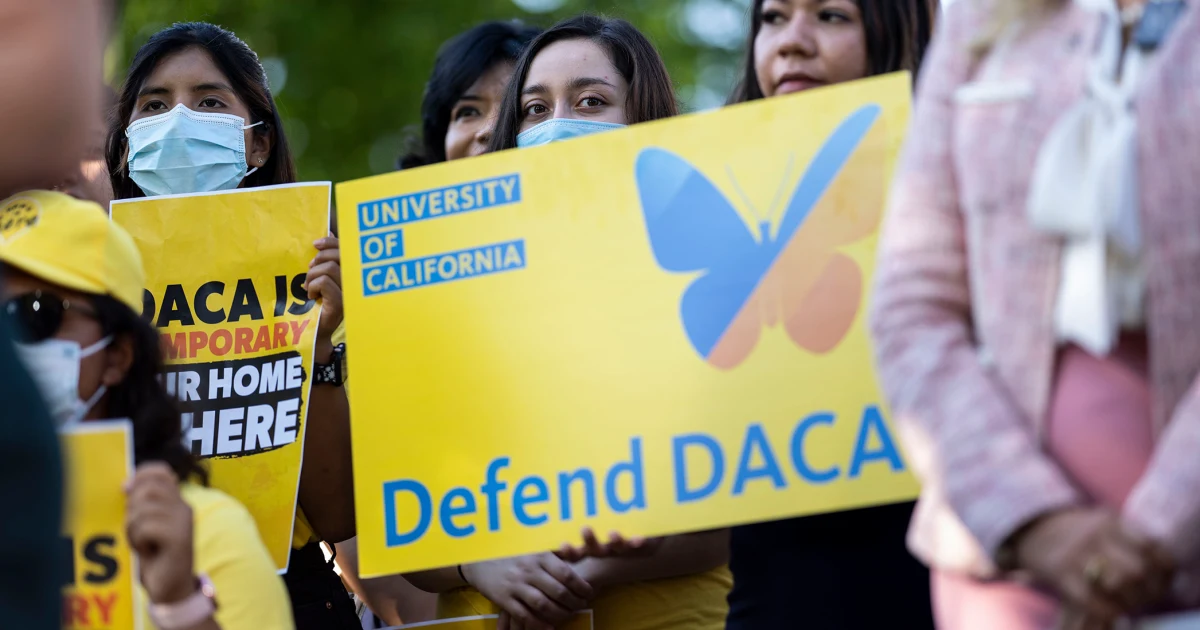 مجموعات قانونية ترفع دعوى ضد إدارة ترامب بسبب تأخير تجديدات برنامج DACA