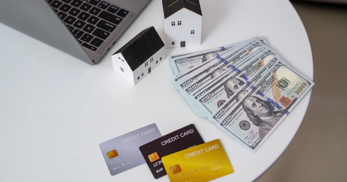 خيارات قروض الأسهم العقارية لتسديد ديون بطاقات الائتمان في أمريكا