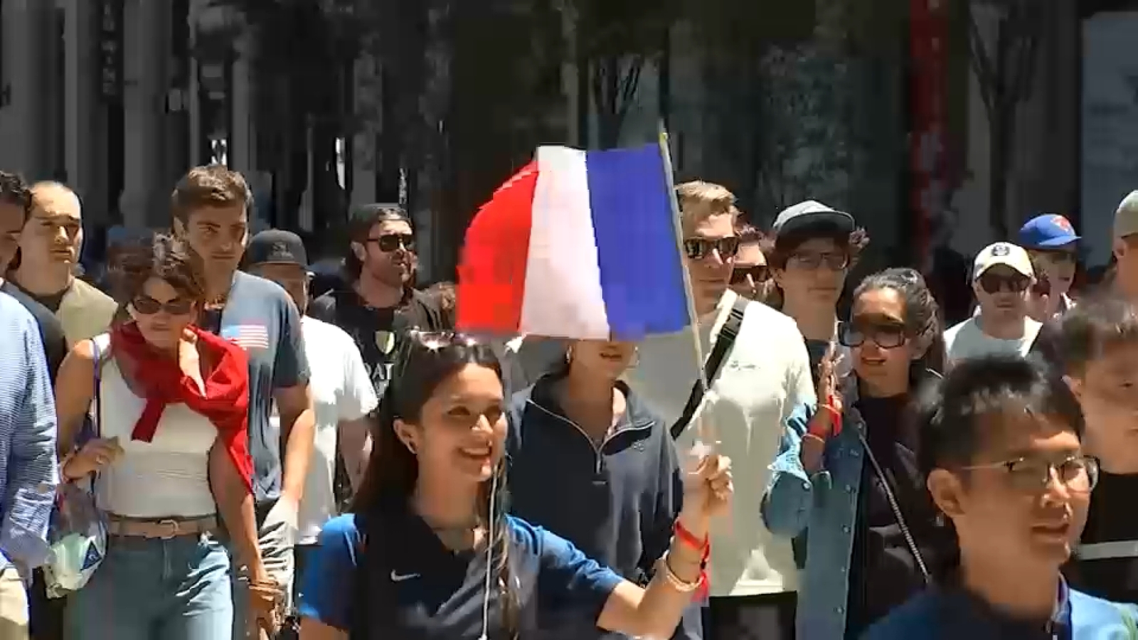 تحذير من ازدحام مروري في نيويورك بسبب مباراة فرنسا والسويد في كأس العالم