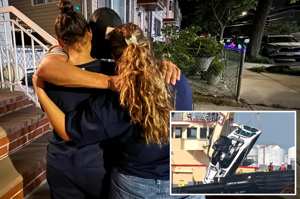ركاب قارب منكوب في ميناء نيويورك كانوا يحتفلون بعيد ميلاد قبل انقلابه