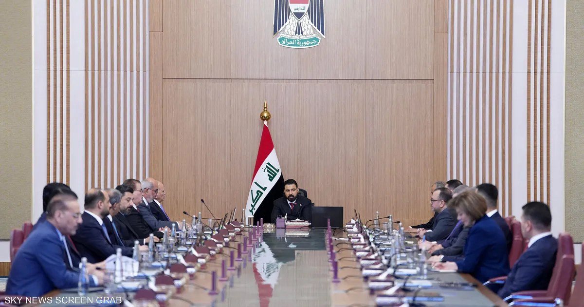 العراق: مستشار رئيس الوزراء يؤكد المضي بحصر السلاح ويعلن قاعدة بيانات تضم 6 ملايين قطعة