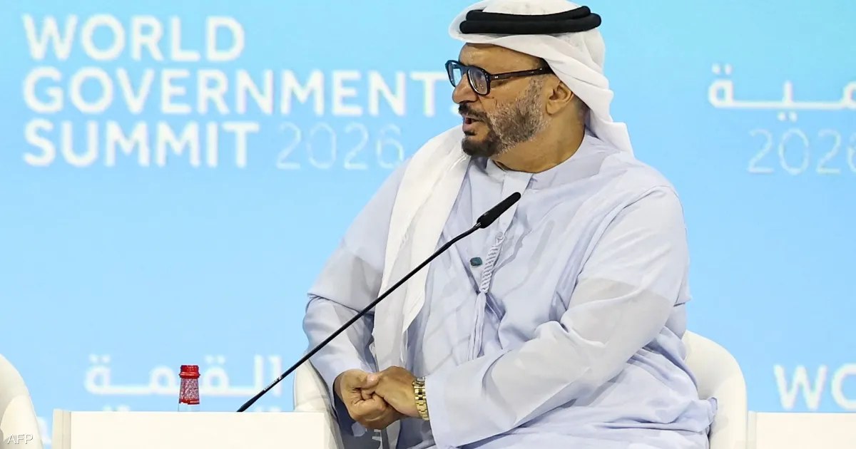 الإمارات: قرقاش ينفي شائعات عن إقامات العمالة وتسهيلات مالية لإيران