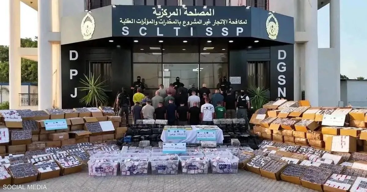 الجزائر: الشرطة تضبط 10.4 ملايين كبسولة بريغابالين و33.4 كغ كوكايين وتوقف 25 مشتبهًا بهم
