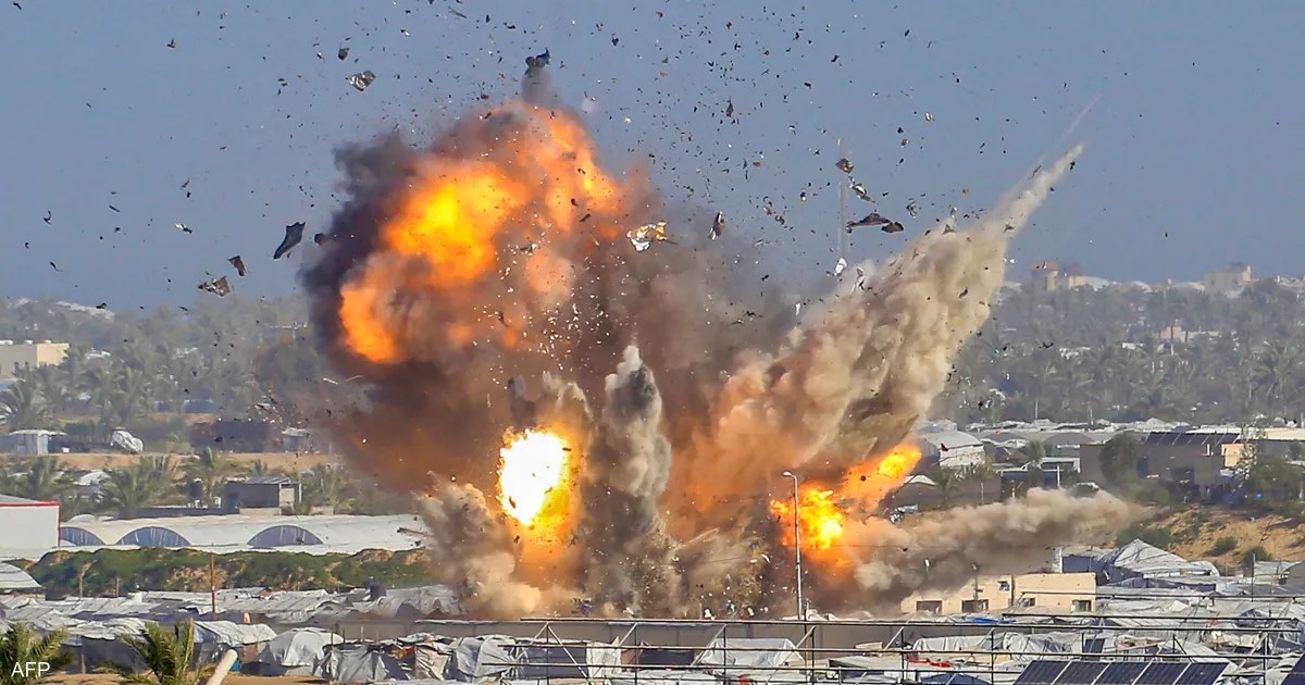 فلسطين: قصف إسرائيلي على غزة وقتيلان في الضفة الغربية
