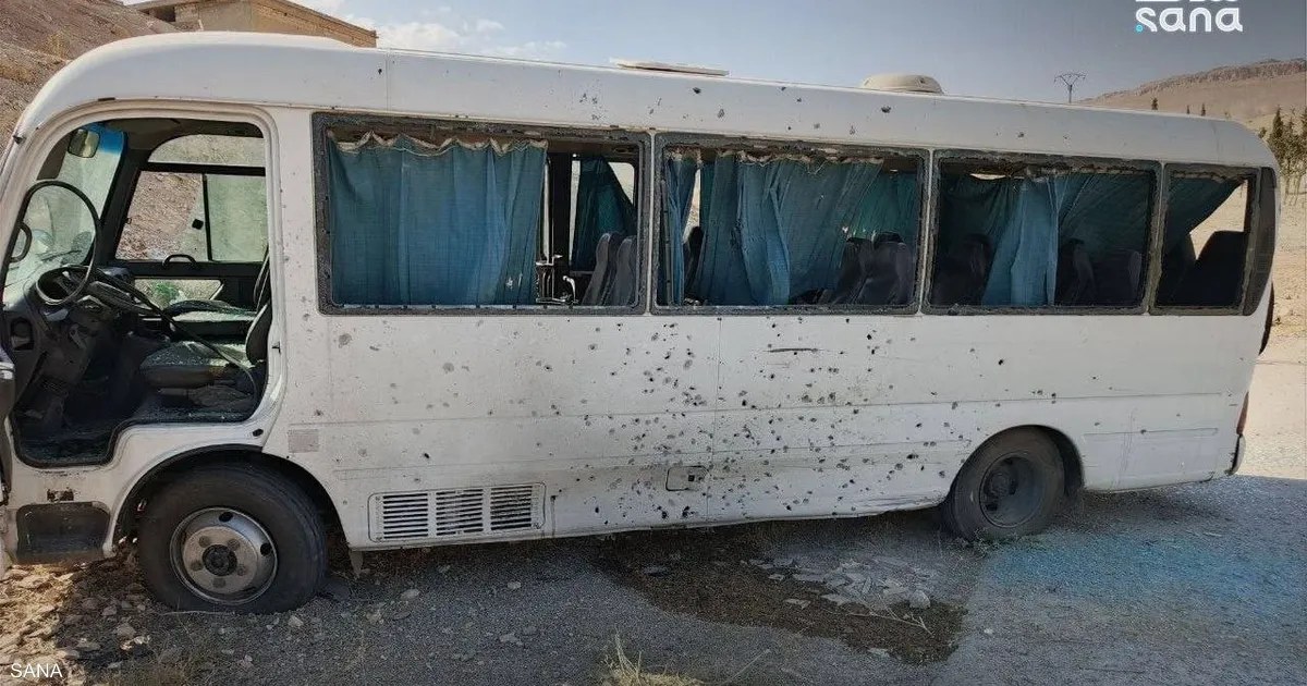 سوريا: إصابات بانفجار عبوة في حافلة أمن قرب دمشق وتوقيف خلية لتنظيم داعش شرقا