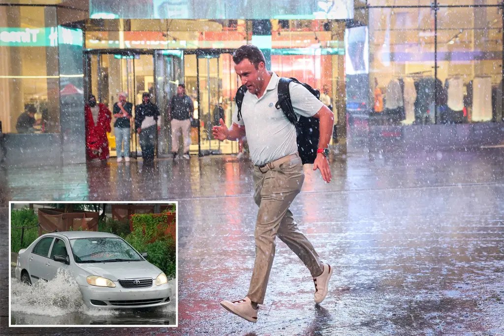 أمطار أغسطس في نيويورك تتجاوز 8 بوصات وفيضانات تغلق طرقًا في الأحياء الخمسة
