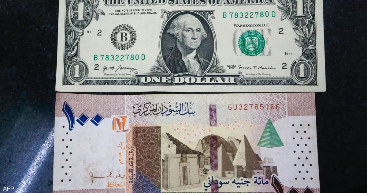 السودان: الدولار يبلغ 6,400 جنيه في السوق الموازية والعملة تفقد أكثر من 90% من قيمتها