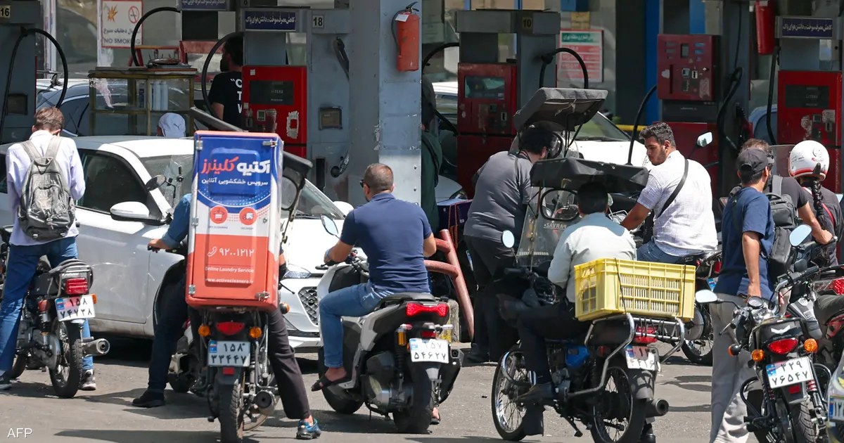 إيران تعتقل أشخاصًا ظهروا بأعلام منظمة مجاهدي خلق قرب كرج