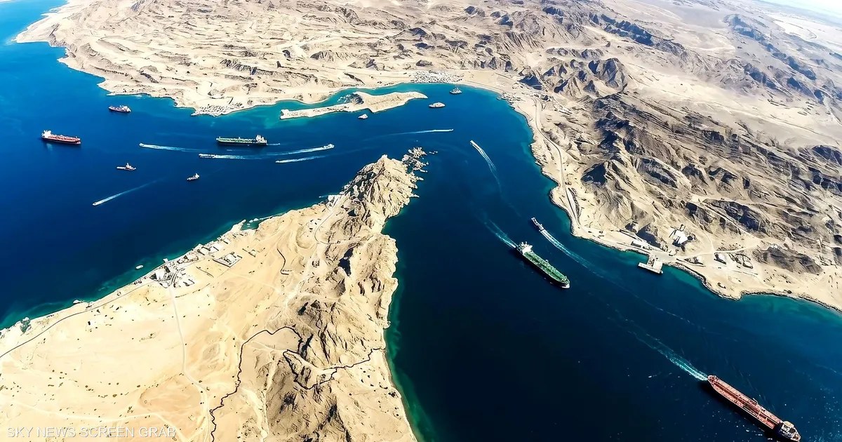 إيران تعلن اقتراب اتفاق مع عُمان لإنشاء ممر ملاحي مؤقت وآمن في مضيق هرمز