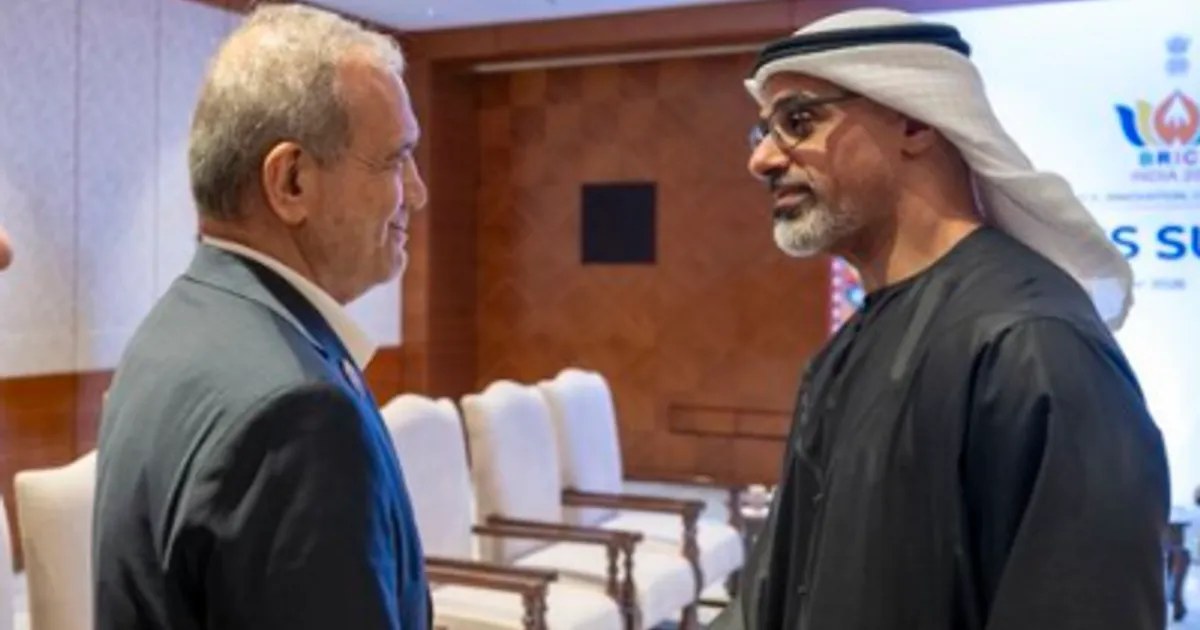 الإمارات وإيران تبحثان خفض التصعيد الإقليمي في نيودلهي