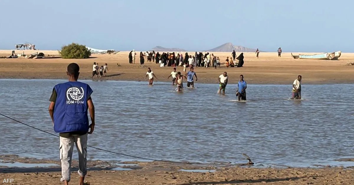 تصاعد القتال في اليمن يدفع آلاف السكان إلى الفرار عبر البحر