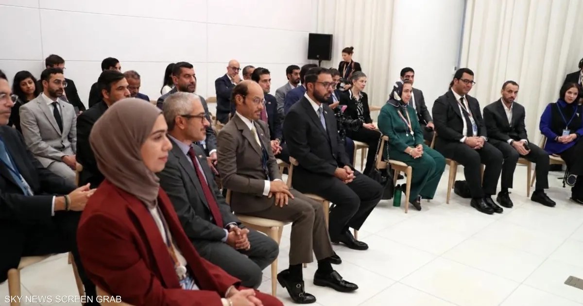 الإمارات تستهدف تسريع زخمها الاقتصادي عبر الذكاء الاصطناعي والصناعات المتقدمة