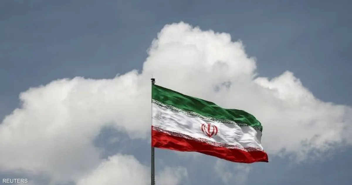 إيران تلوّح بالرد على أي هجوم أميركي جديد وتنتظر موقف واشنطن
