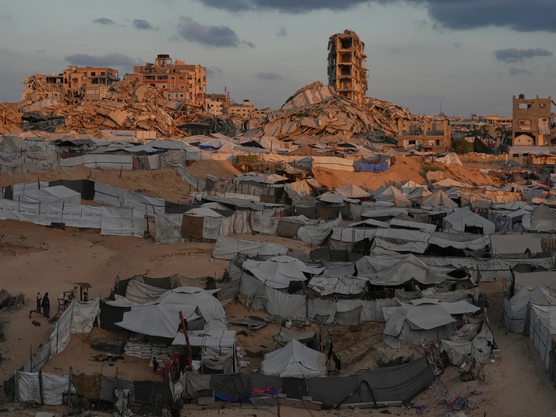 خرائط غوغل وآبل تعرض صورا متباينة لغزة في فلسطين