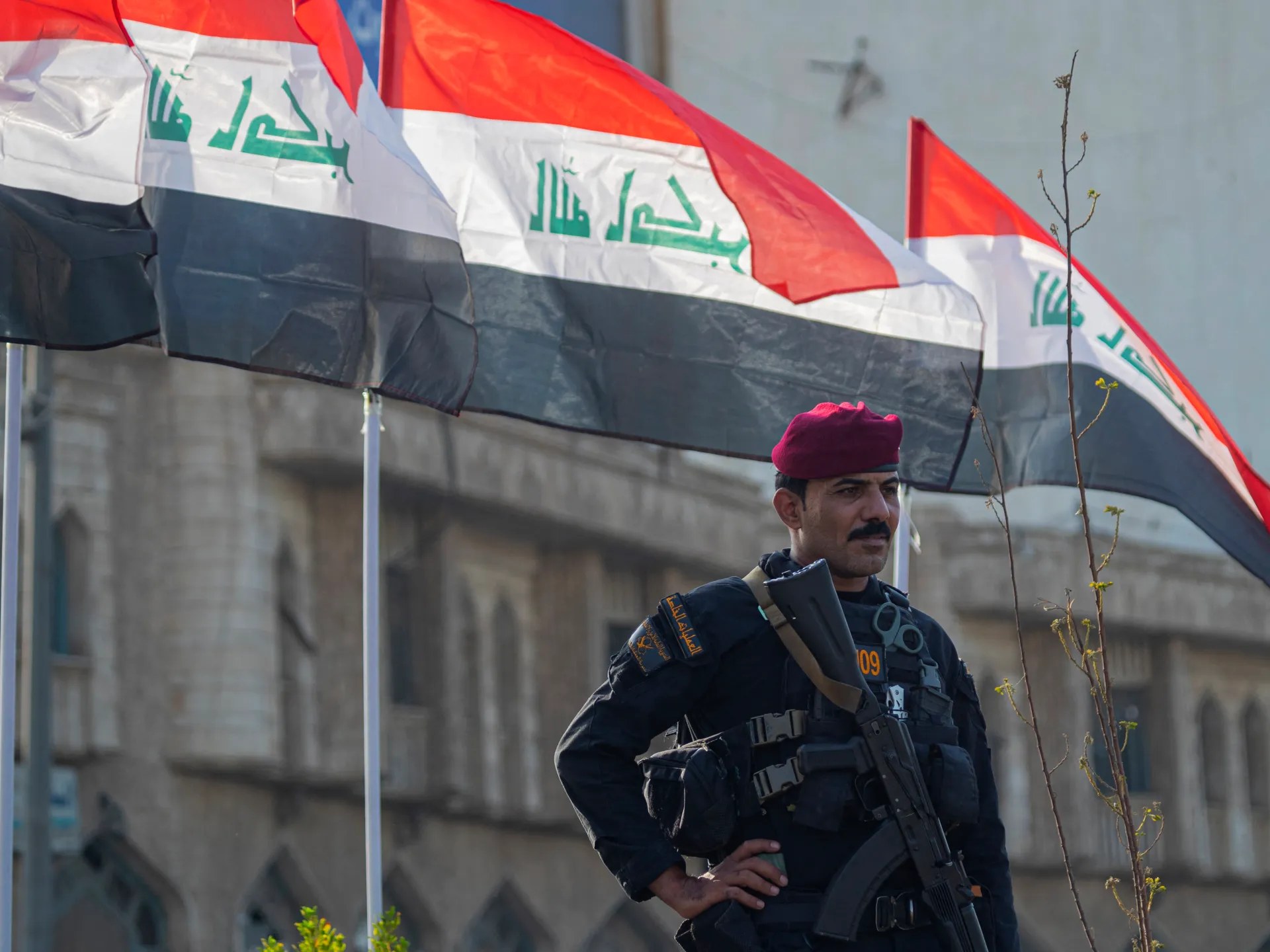 العراق يتسلم مقر القوات الأمريكية في مطار بغداد الدولي