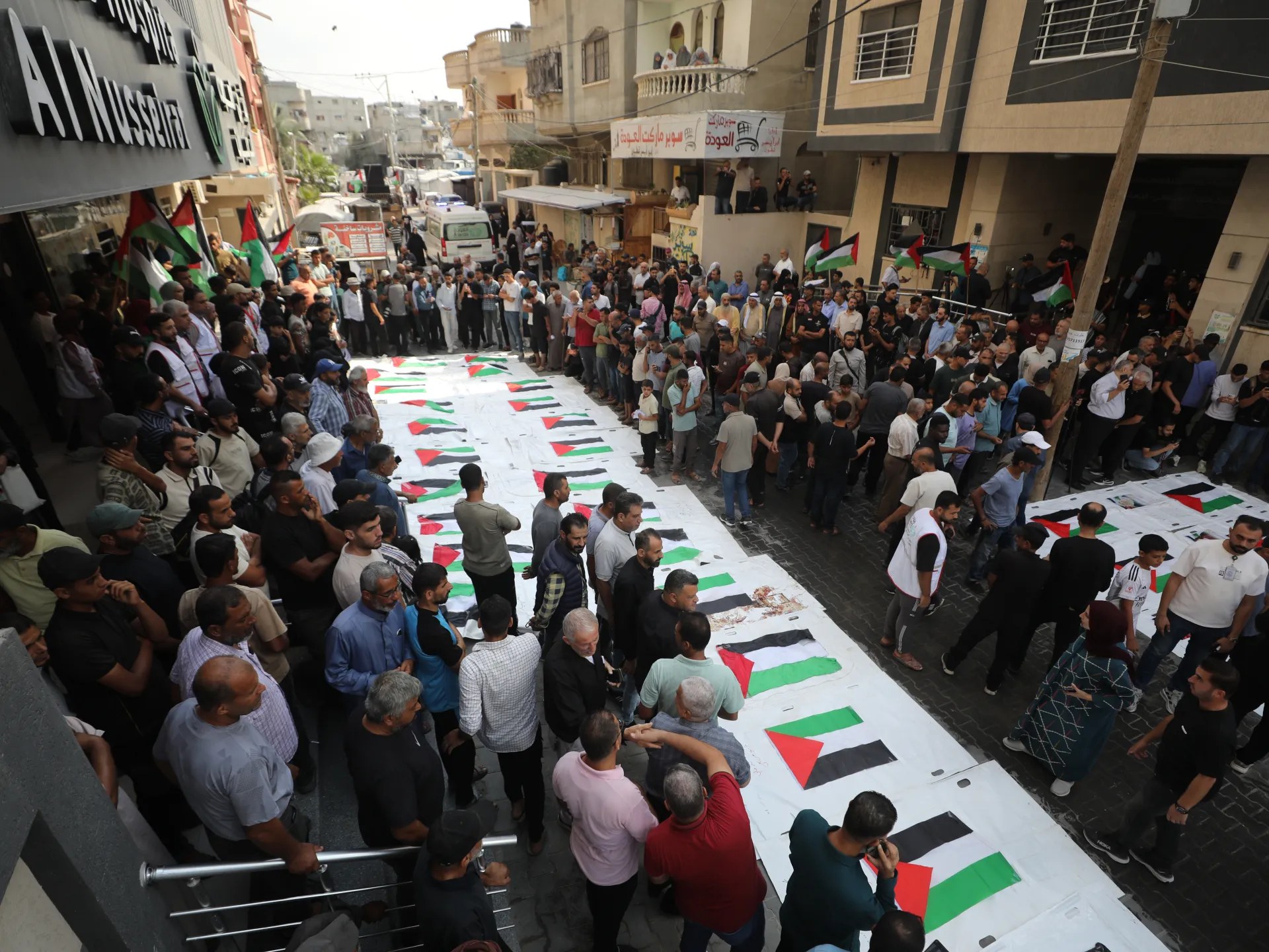 فلسطين تشهد تشييع رفات 43 شخصا في غزة بعد نحو 3 سنوات تحت الأنقاض