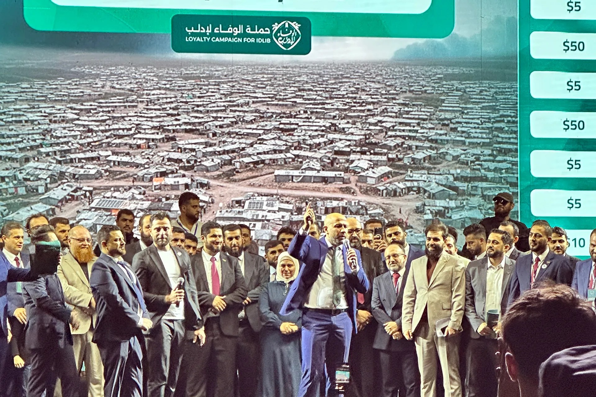 حملة الوفاء لإدلب في سوريا تموّل نحو 500 مدرسة وسط تعثر مشاريع البنية التحتية