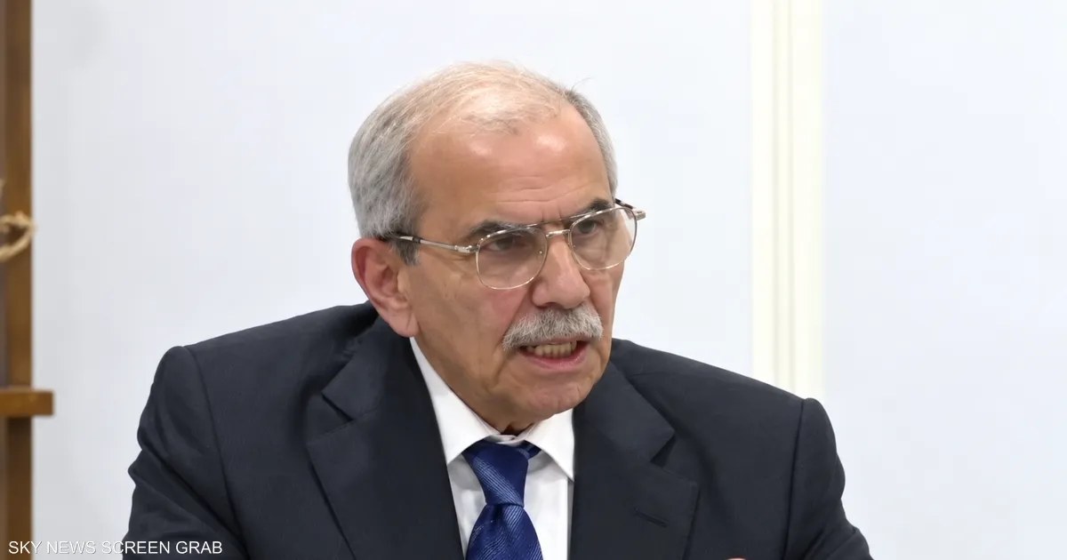 رئيس حكومة لبنان يتعهد بالنهوض بالجنوب رغم أزمة تفوق قدرات الدولة
