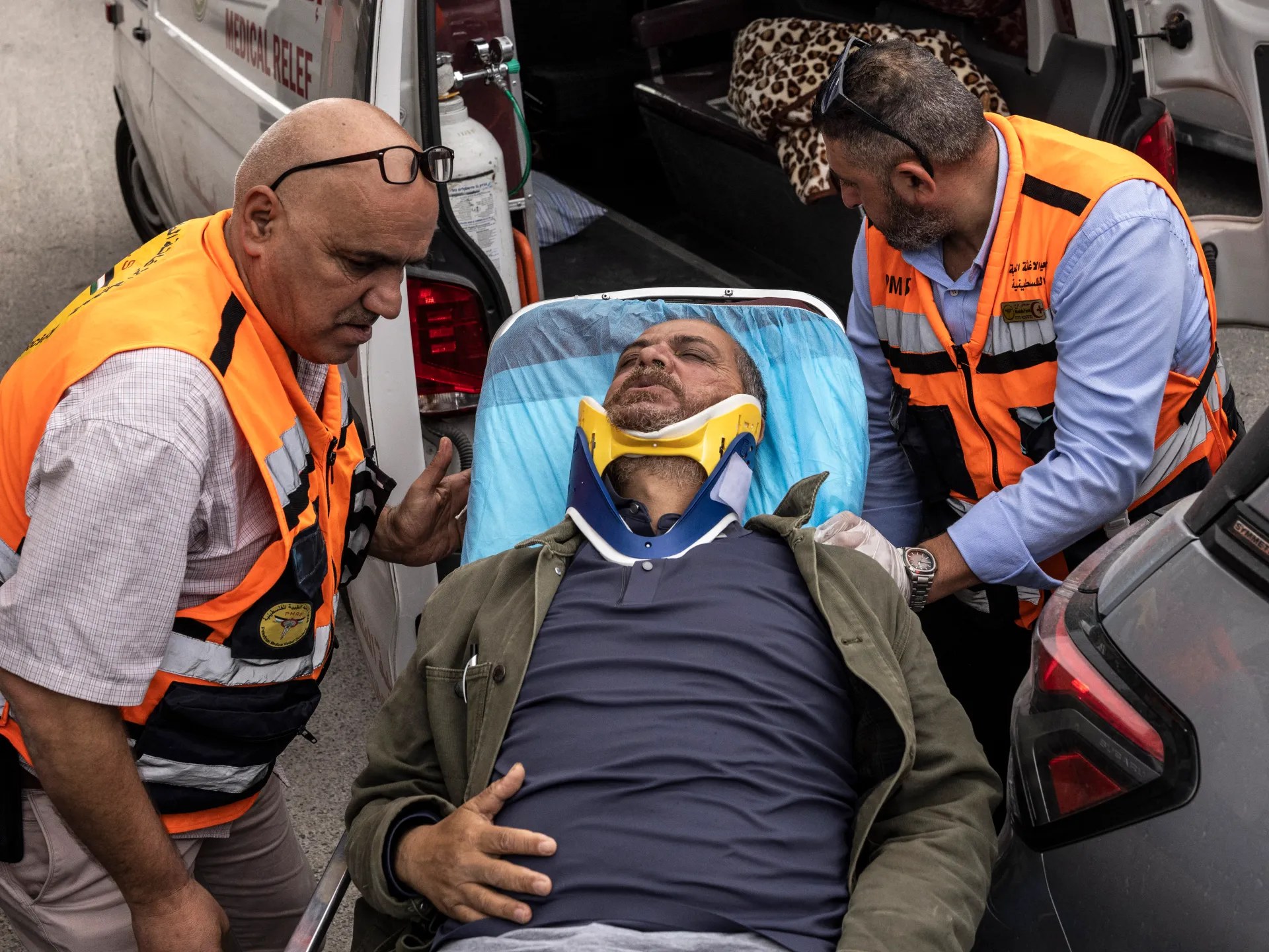 قوات إسرائيلية تشن حملة دهم بالضفة الغربية وتهدم منزلًا قرب القدس في فلسطين