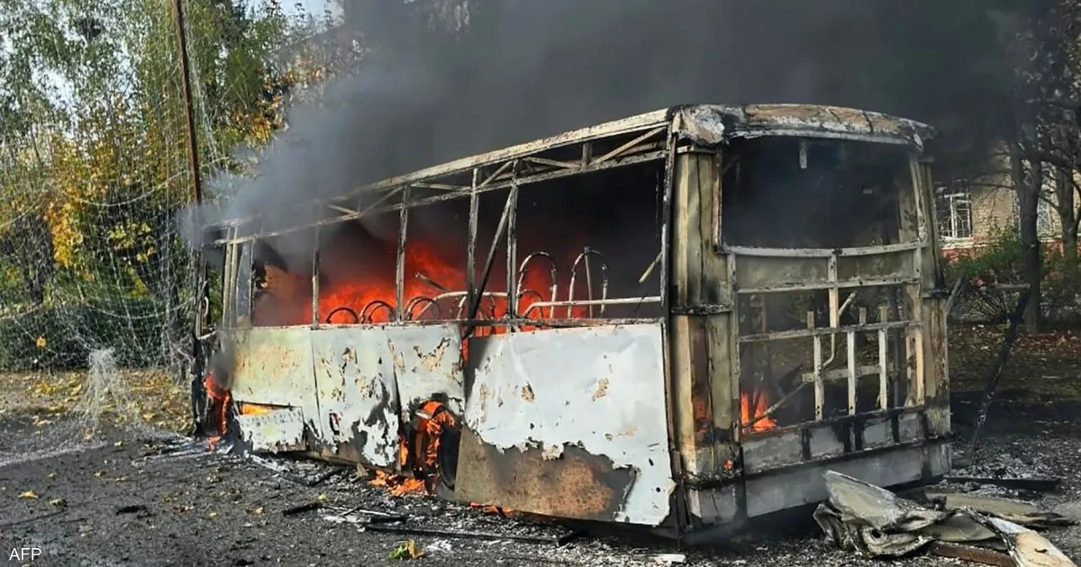 مقتل 30 شخصًا على الأقل في ضربة روسية استهدفت حافلتين شرقي أوكرانيا