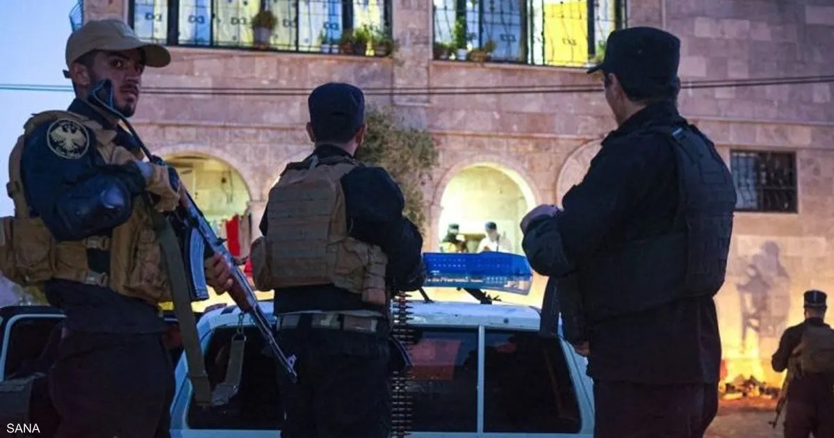 قوى الأمن في سوريا توقف أشخاصًا تتهمهم بانتهاكات بحق المدنيين في حماة